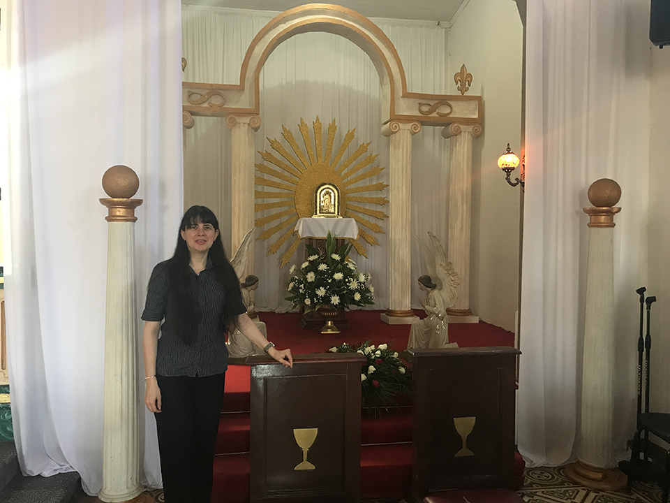 Canto en actividades religiosas Ministerio de Silvia Rodriguez